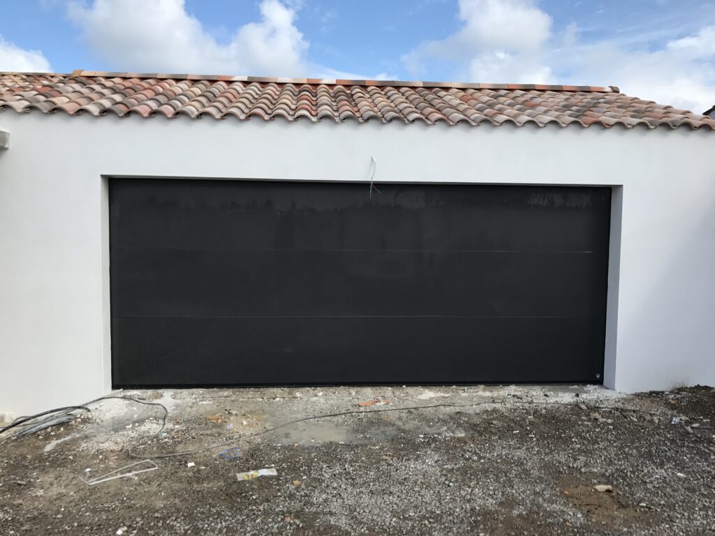 Arnaud Menuiserie Menuiserie Interieur Et Exterieur Aizenay Portail Sectionnel 2