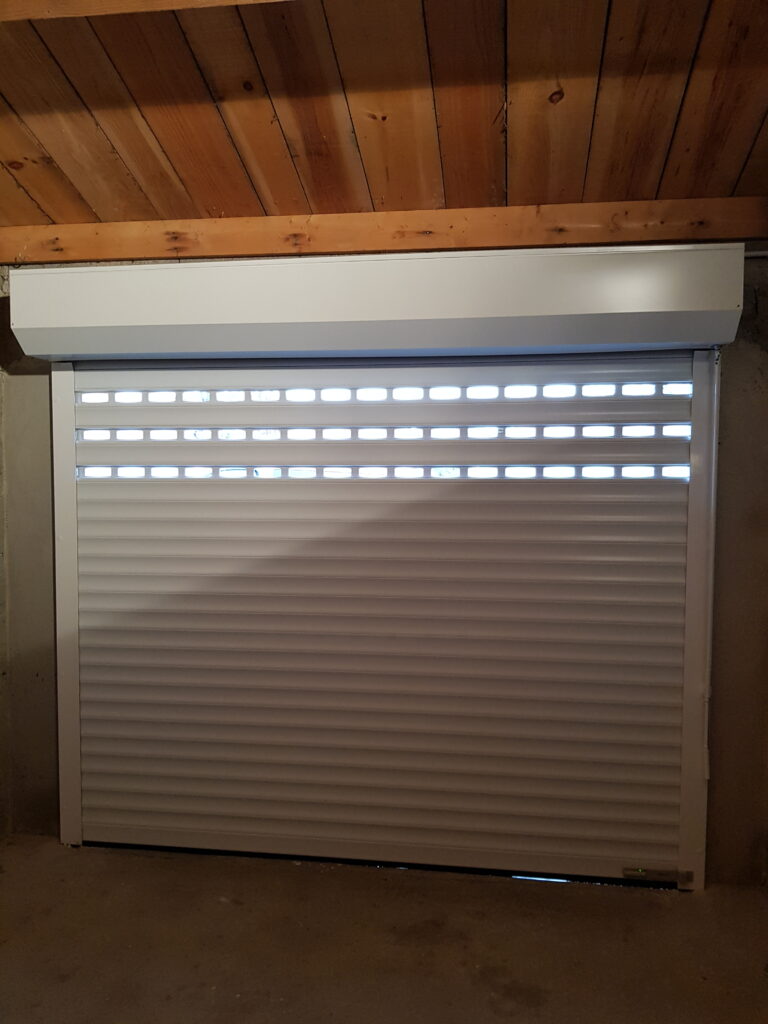 Arnaud Menuiserie Menuiserie Interieur Et Exterieur Aizenay Portail Sectionnel Reno 1