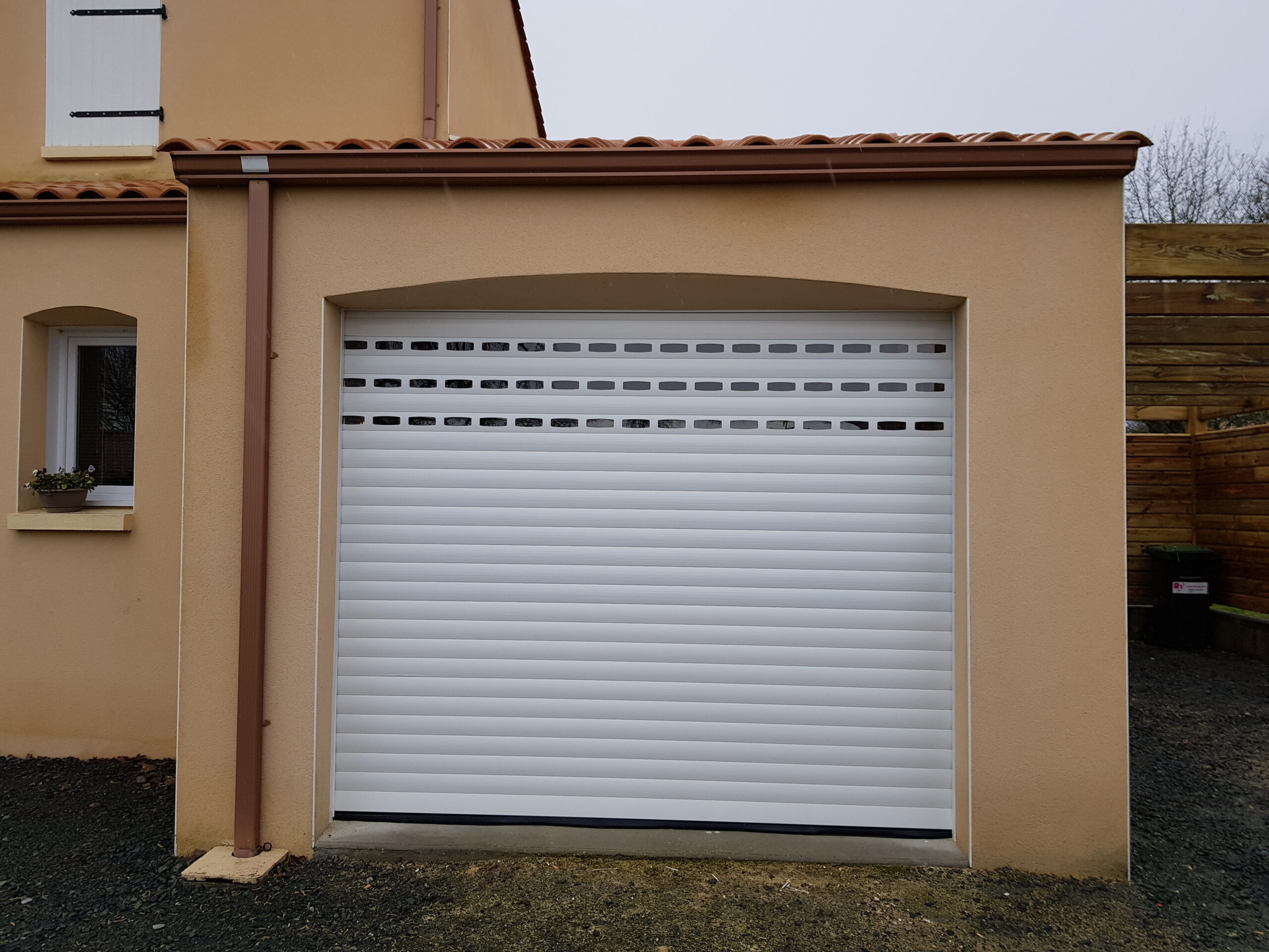 Arnaud Menuiserie Menuiserie Interieur Et Exterieur Aizenay Portail Sectionnel Reno 2