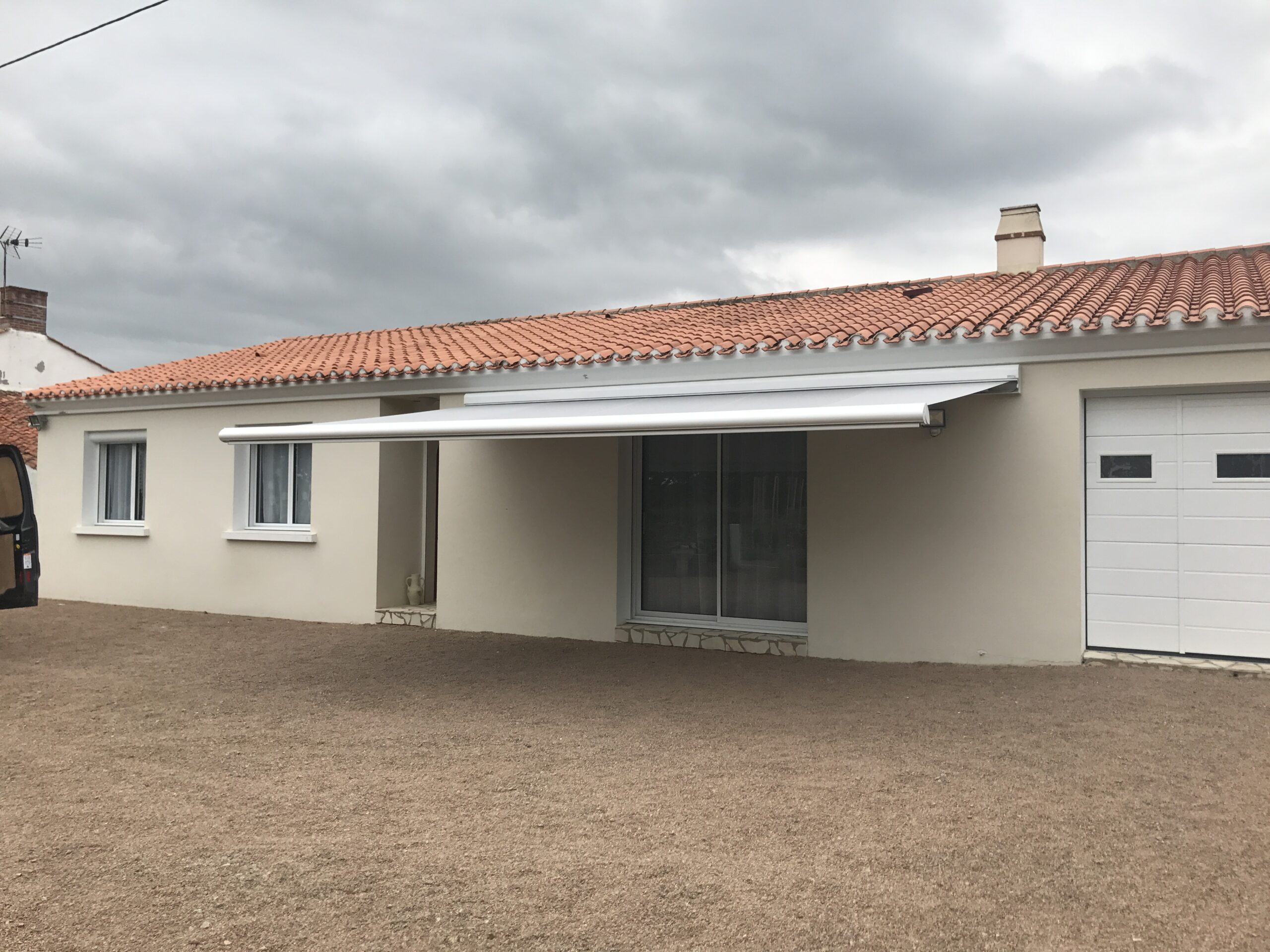 Arnaud Menuiserie Menuiserie Interieur Et Exterieur Aizenay Store Banne 2 3