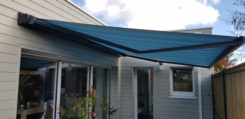 Arnaud Menuiserie Menuiserie Interieur Et Exterieur Aizenay Store Banne 3 1