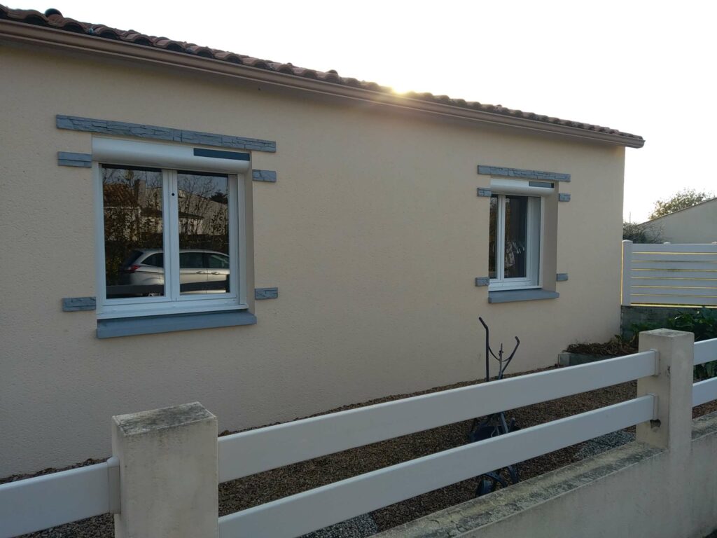 Arnaud Menuiserie Menuiserie Interieur Et Exterieur Aizenay Volet Roulant Solaire 5